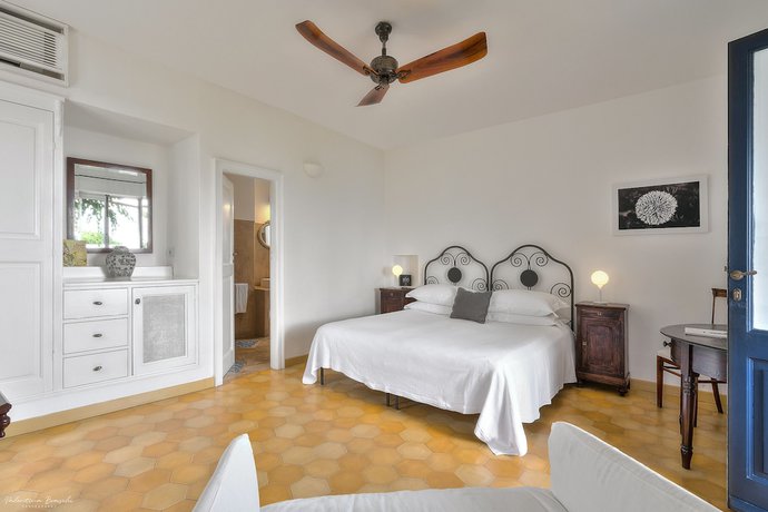 Imagen de la habitación del Hotel Signum, Malfa. Foto 2