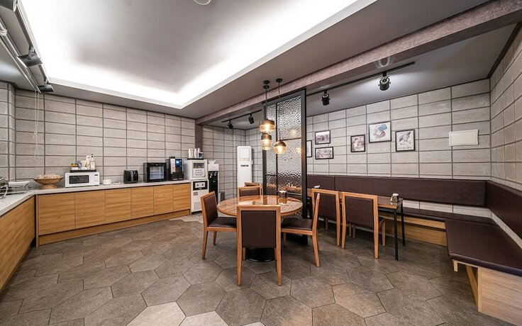 Imagen general del Hotel Siheung B and B. Foto 9
