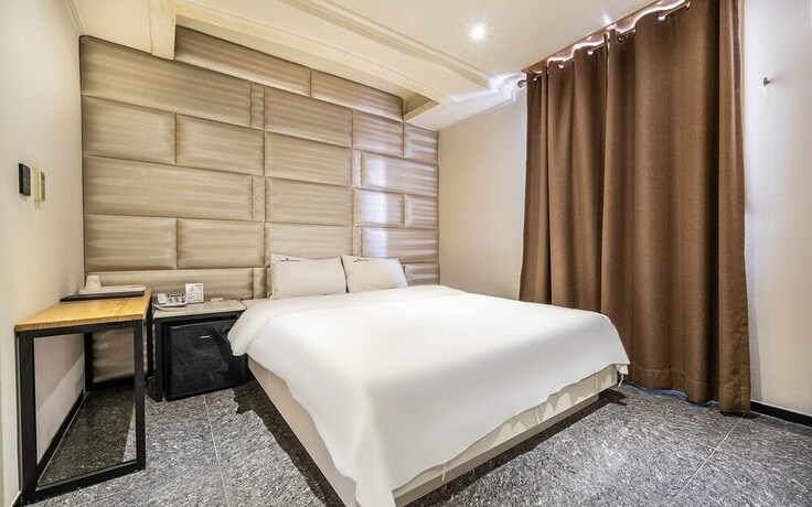 Imagen de la habitación del Hotel Siheung Seven Hertz. Foto 20