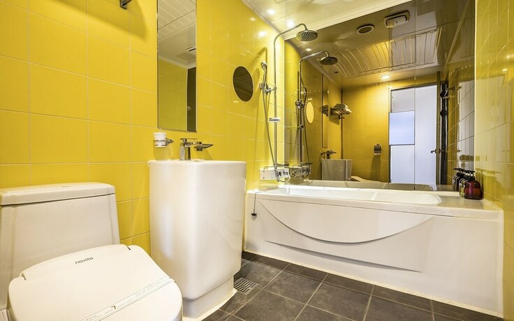 Imagen de la habitación del Hotel Siheung Seven Hertz. Foto 25