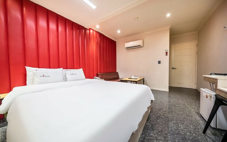 Imagen de la habitación del Hotel Siheung Seven Hertz. Foto 26