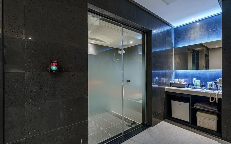 Imagen de la habitación del Hotel Siheung Zaza. Foto 19