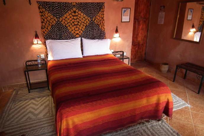Imagen de la habitación del Hotel Sijilmassa. Foto 10