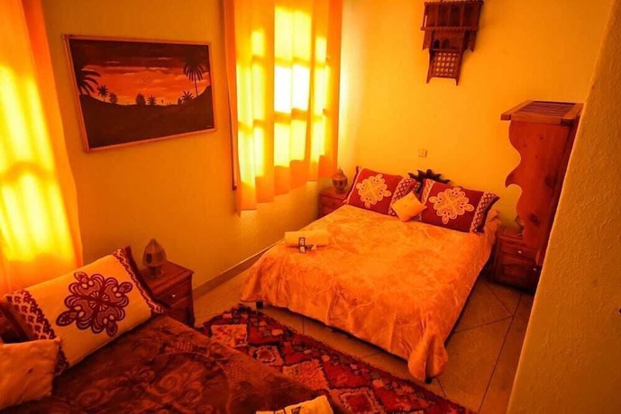 Imagen de la habitación del Hotel Sijilmassa. Foto 12