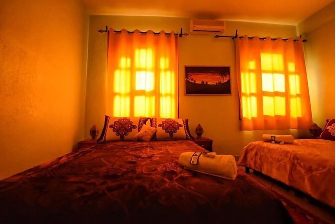 Imagen de la habitación del Hotel Sijilmassa. Foto 14