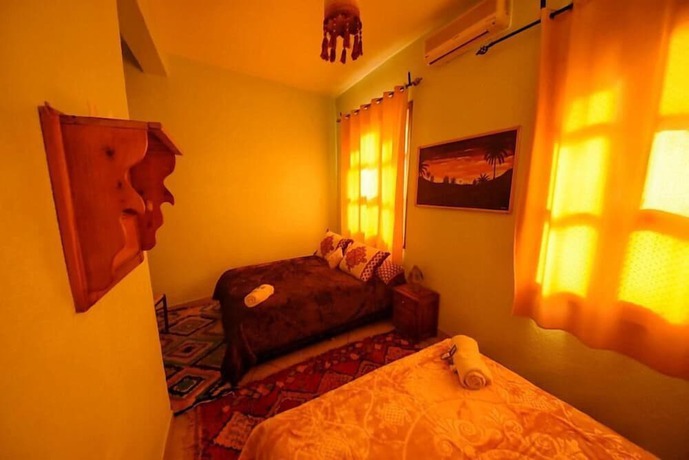 Imagen de la habitación del Hotel Sijilmassa. Foto 16