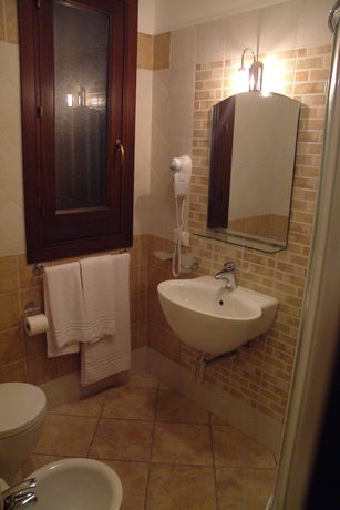 Imagen de la habitación del Hotel Sikania. Foto 8