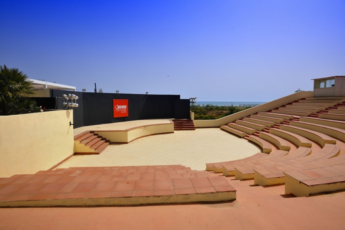 Imagen de los exteriores del Hotel Sikania Resort and Spa. Foto 10