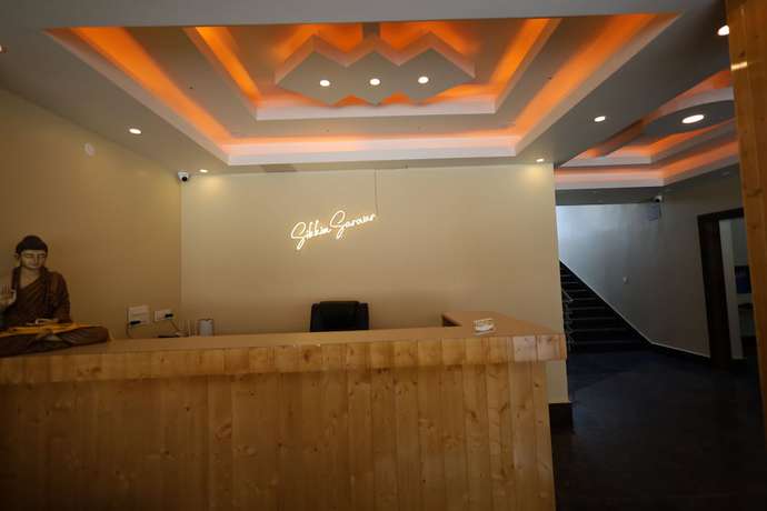 Imagen de los interiores del Hotel Sikkim Sarovar. Foto 10