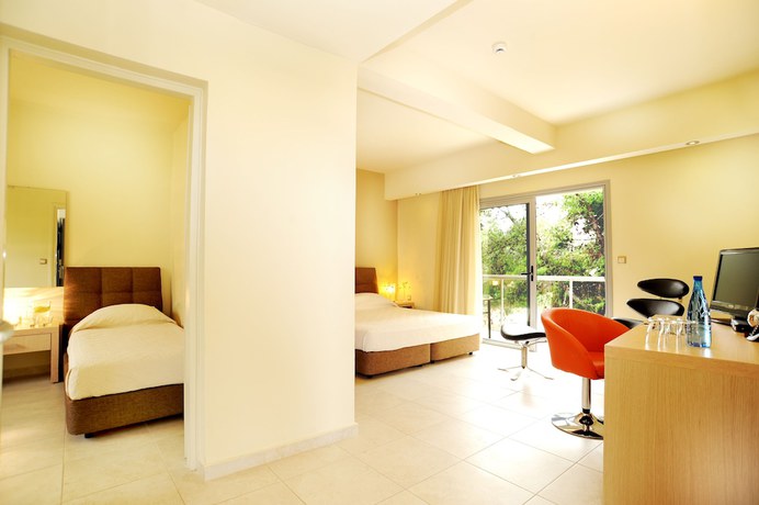 Imagen de la habitación del Hotel Sikyon Coast and Resort. Foto 14