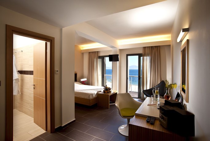 Imagen de la habitación del Hotel Sikyon Coast and Resort. Foto 15