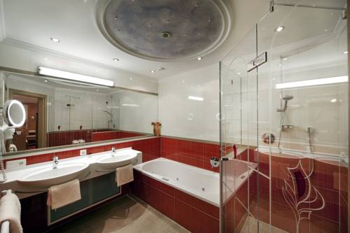 Imagen de la habitación del Hotel Silberberger. Foto 4