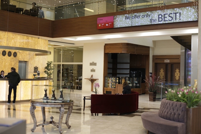 Imagen de los interiores del Hotel Silence Istanbul and Convention Center. Foto 13