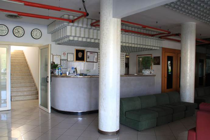 Imagen de los interiores del Hotel Sileno. Foto 10