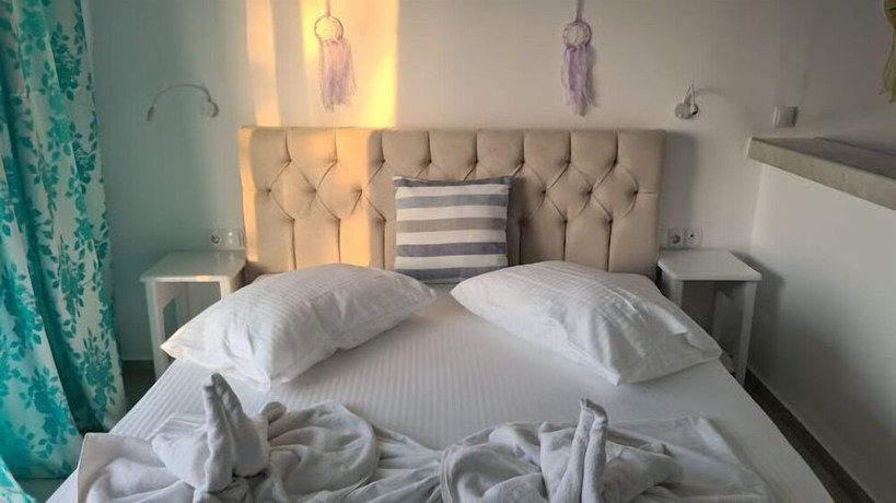 Imagen de la habitación del Hotel Silia Suites. Foto 10