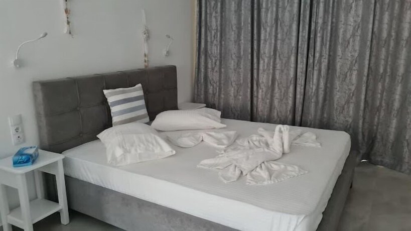 Imagen de la habitación del Hotel Silia Suites. Foto 13