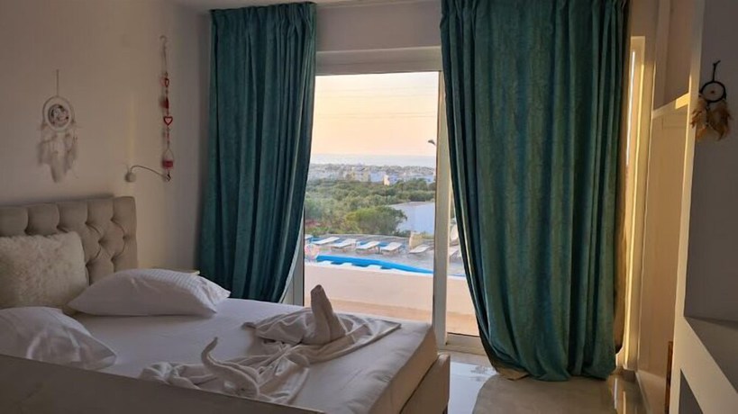 Imagen de la habitación del Hotel Silia Suites. Foto 17