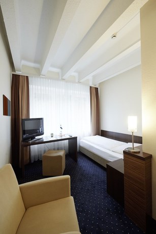Imagen de la habitación del Hotel Silicium. Foto 5