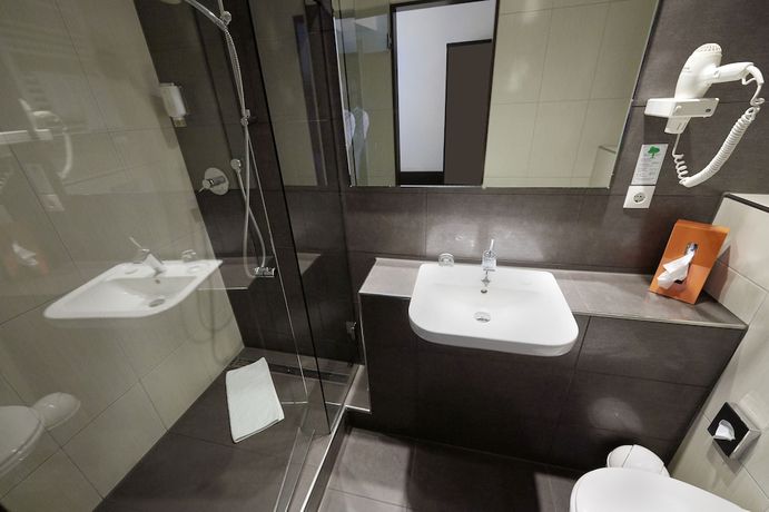 Imagen de la habitación del Hotel Silicium. Foto 8