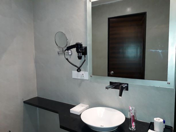 Imagen de la habitación del Hotel Silk City. Foto 8