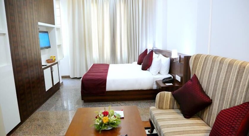 Imagen de la habitación del Hotel Silk City. Foto 16