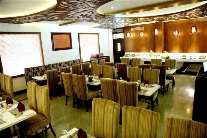 Imagen del bar/restaurante del Hotel Silk City. Foto 6