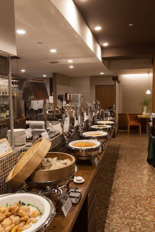 Imagen del bar/restaurante del Hotel Silk, Iida. Foto 3