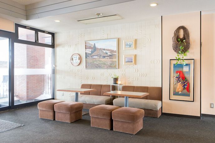 Imagen de los interiores del Hotel Silk In Madarao. Foto 16