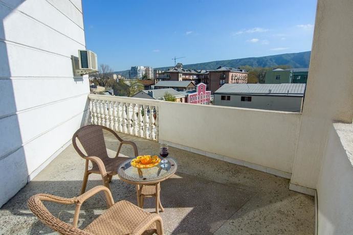 Imagen de la habitación del Hotel Silk Road, Tbilisi. Foto 10