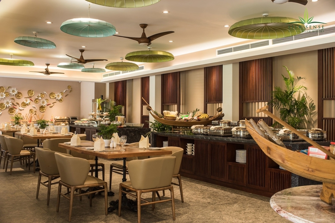 Imagen del bar/restaurante del Hotel Silk Sense Hoi An River Resort, Hoi An. Foto 4