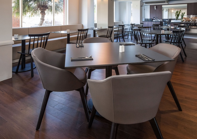 Imagen del bar/restaurante del Hotel Silkari Urban CKS Sydney Airport. Foto 6