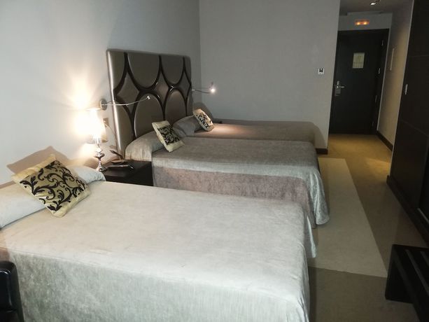 Imagen de la habitación del Hotel Silken Axis Vigo. Foto 9