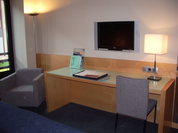 Imagen de la habitación del Hotel Silken Ciudad De Vitoria. Foto 9