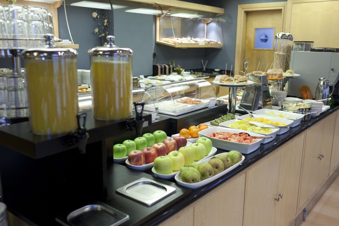 Imagen del bar/restaurante del Hotel Silken Ciudad De Vitoria. Foto 3