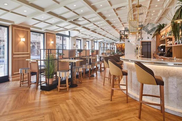 Imagen del bar/restaurante del Hotel Silken Ciudad De Vitoria. Foto 2