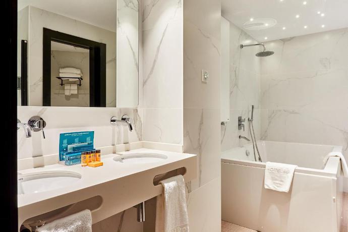 Imagen de la habitación del Hotel Silken Ciudad Gij&oacute;n. Foto 6