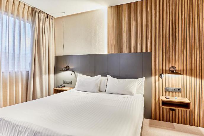 Imagen de la habitación del Hotel Silken Ciudad Gij&oacute;n. Foto 8