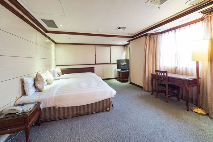 Imagen de la habitación del Hotel Silken. Foto 6