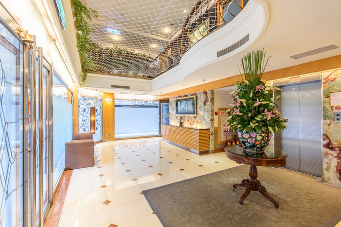 Imagen de los interiores del Hotel Silken. Foto 16