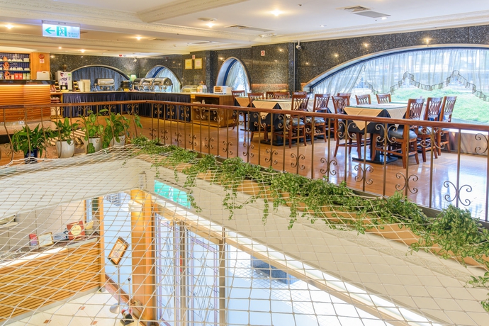 Imagen del bar/restaurante del Hotel Silken. Foto 5