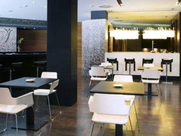 Imagen de los interiores del Hotel Silken Gran Teatro Burgos. Foto 11