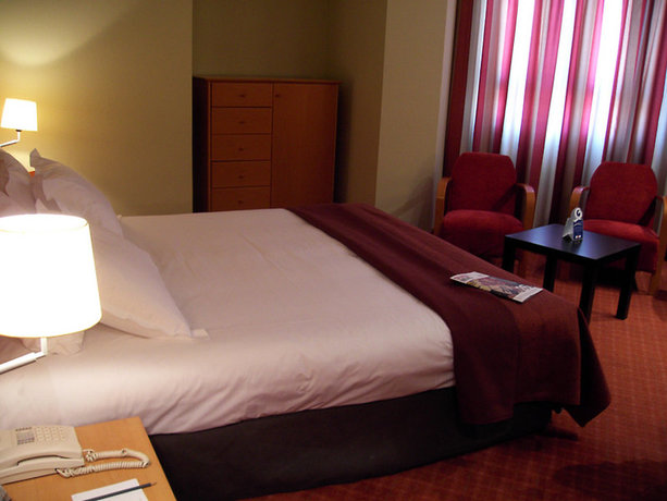 Imagen de la habitación del Hotel Silken Luis De León. Foto 6