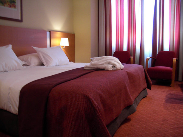 Imagen de la habitación del Hotel Silken Luis De León. Foto 10