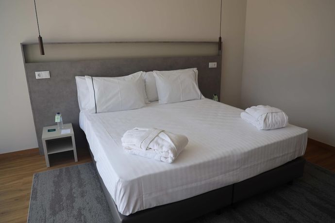 Imagen de la habitación del Hotel Silken Mezio National Park. Foto 6