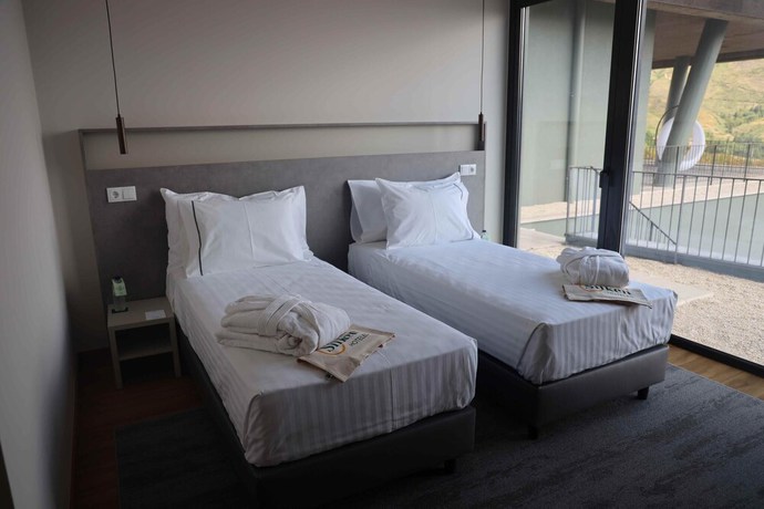 Imagen de la habitación del Hotel Silken Mezio National Park. Foto 8