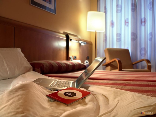 Imagen de la habitación del Hotel Silken Monumental Naranco. Foto 7