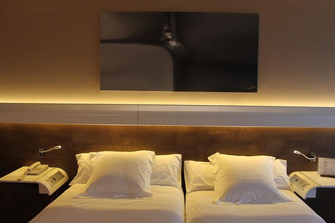 Imagen de la habitación del Hotel Silken Monumental Naranco. Foto 9