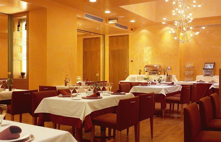 Imagen de los interiores del Hotel Silken Monumental Naranco. Foto 13