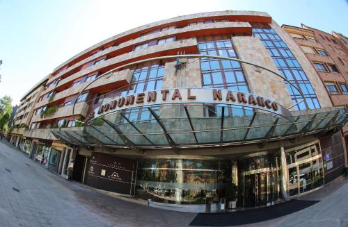 Imagen de los exteriores del Hotel Silken Monumental Naranco. Foto 13