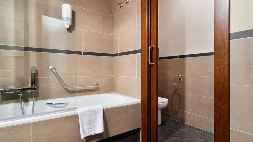 Imagen de la habitación del Hotel Silken Ordesa. Foto 5